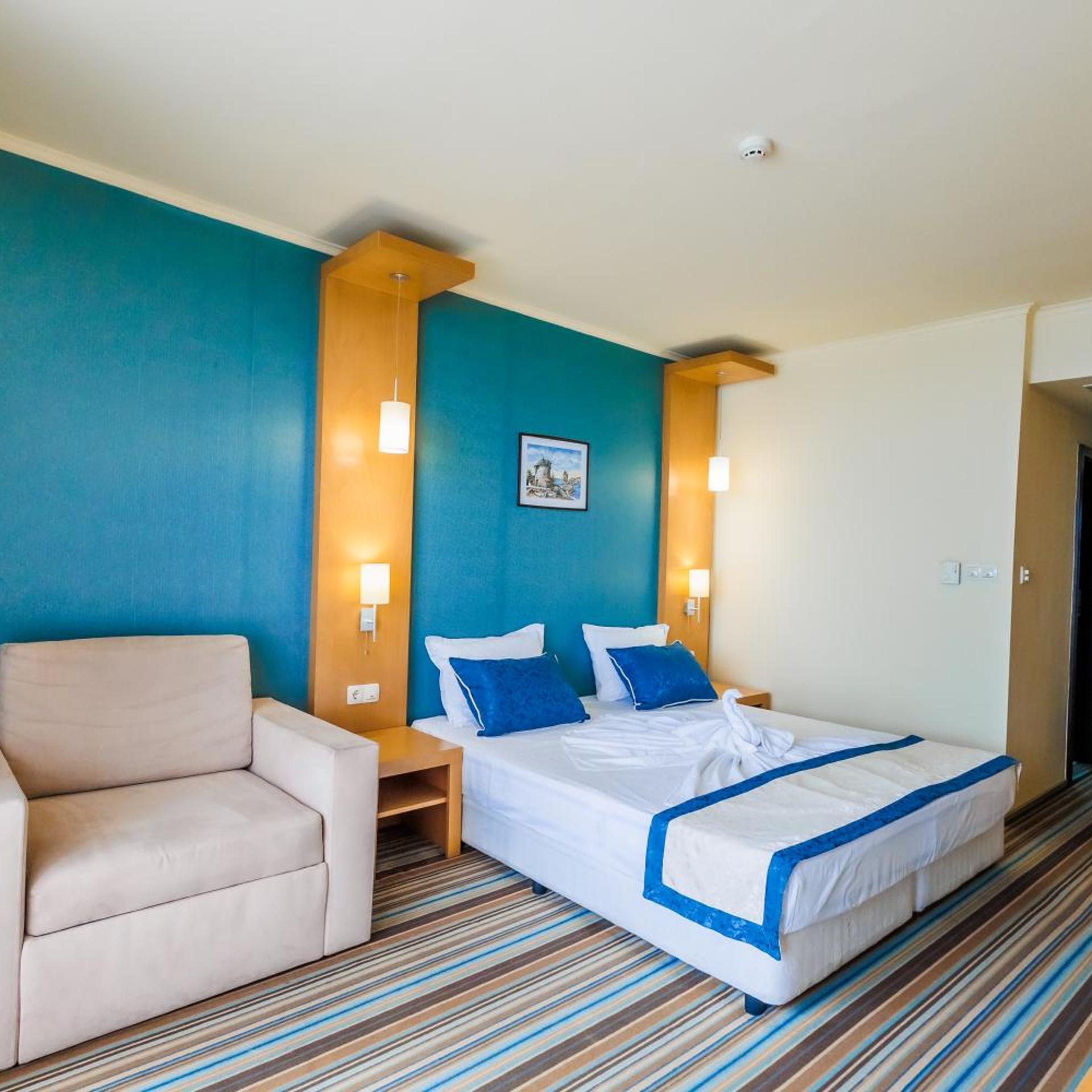 Mirage Hotel 25/76