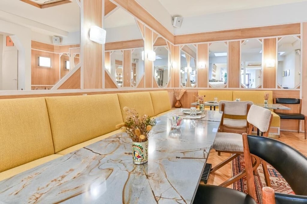 Hotel Habituel 57/63