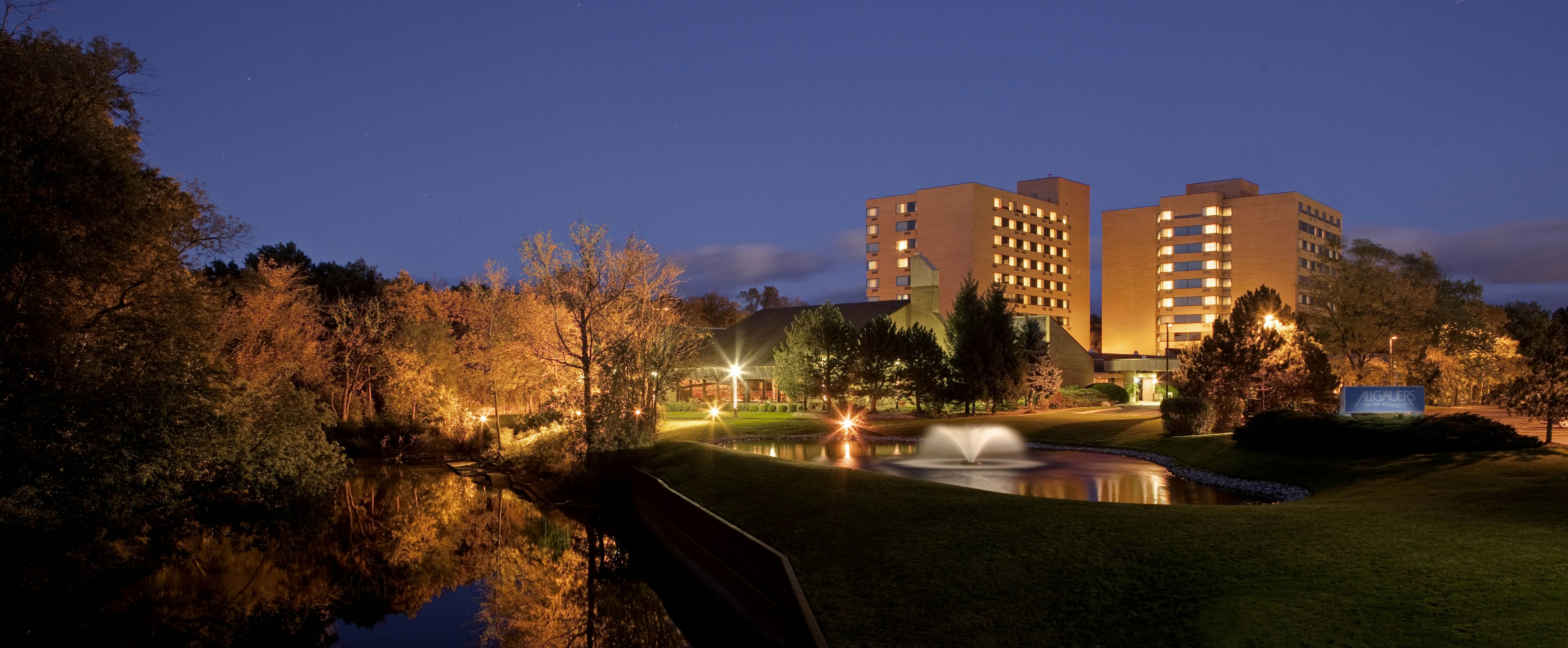 Hilton Chicago Northbrook 75/78