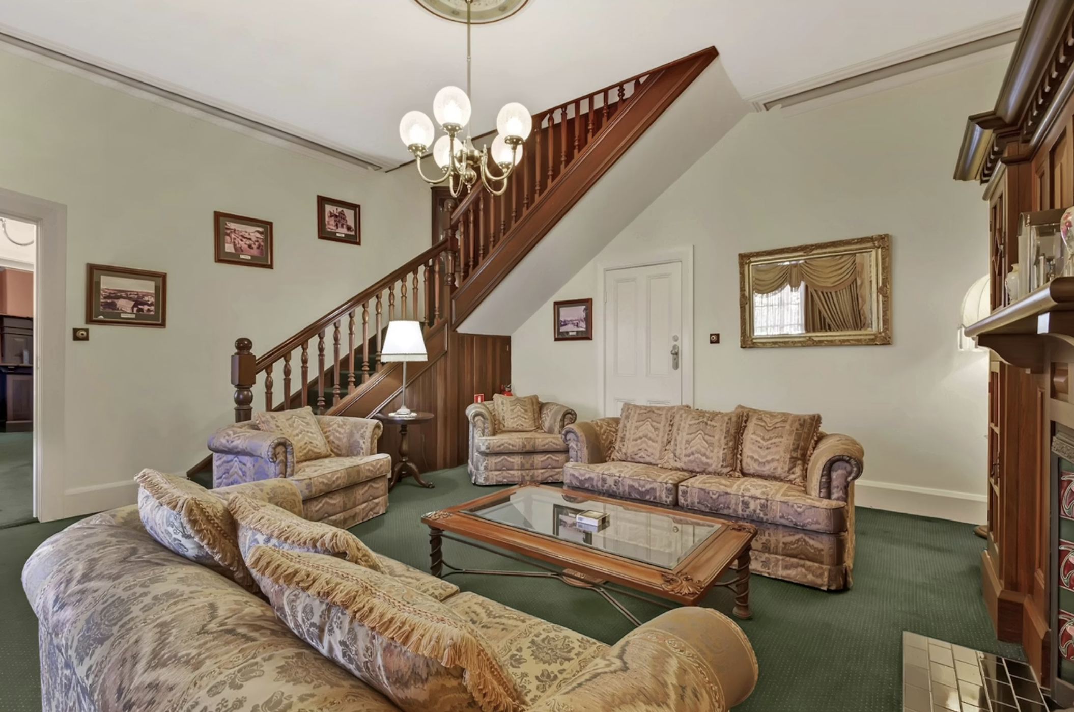 Clifton Motel & Grittleton Lodge (ex The Clifton) 18/25