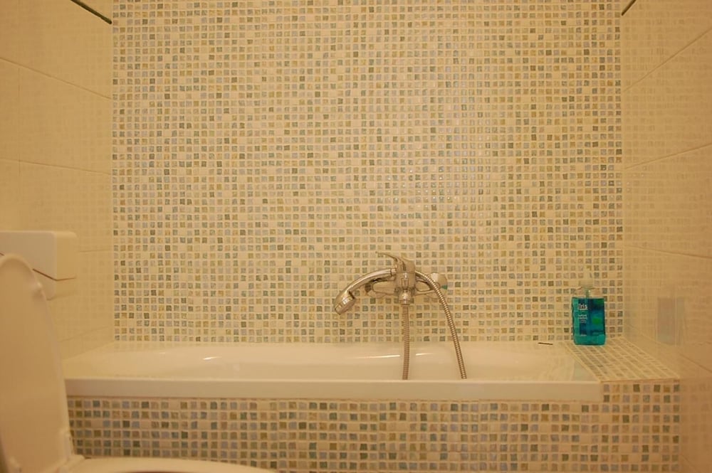 Moshi Moshi B&B 9/30