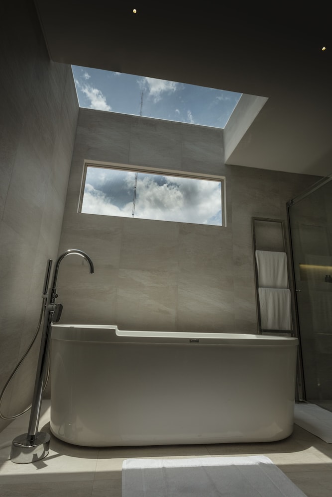 Cosmopolitano Hotel Boutique 27/50