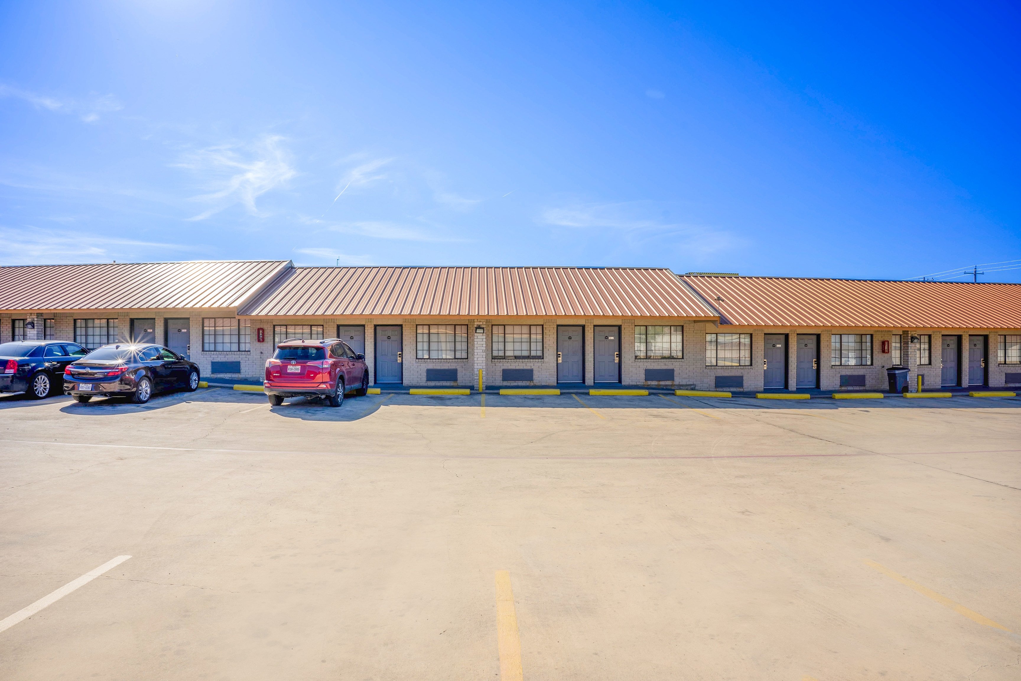 Pleasanton Executive Inn By OYO 23/42