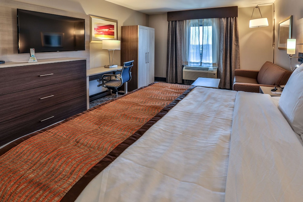 Best Western Plus Executive Residency Nashville 9/34