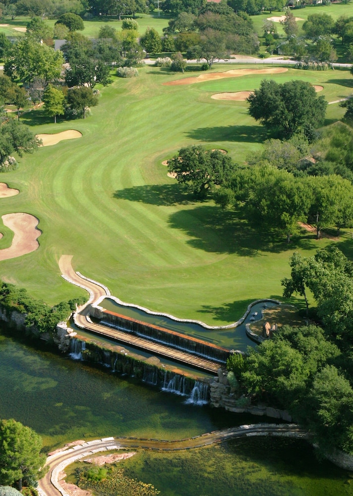 Horseshoe Bay Resort 63/66