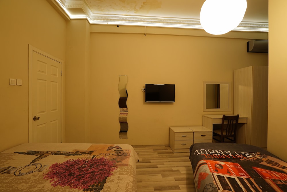 Hotel Erenler 30/50
