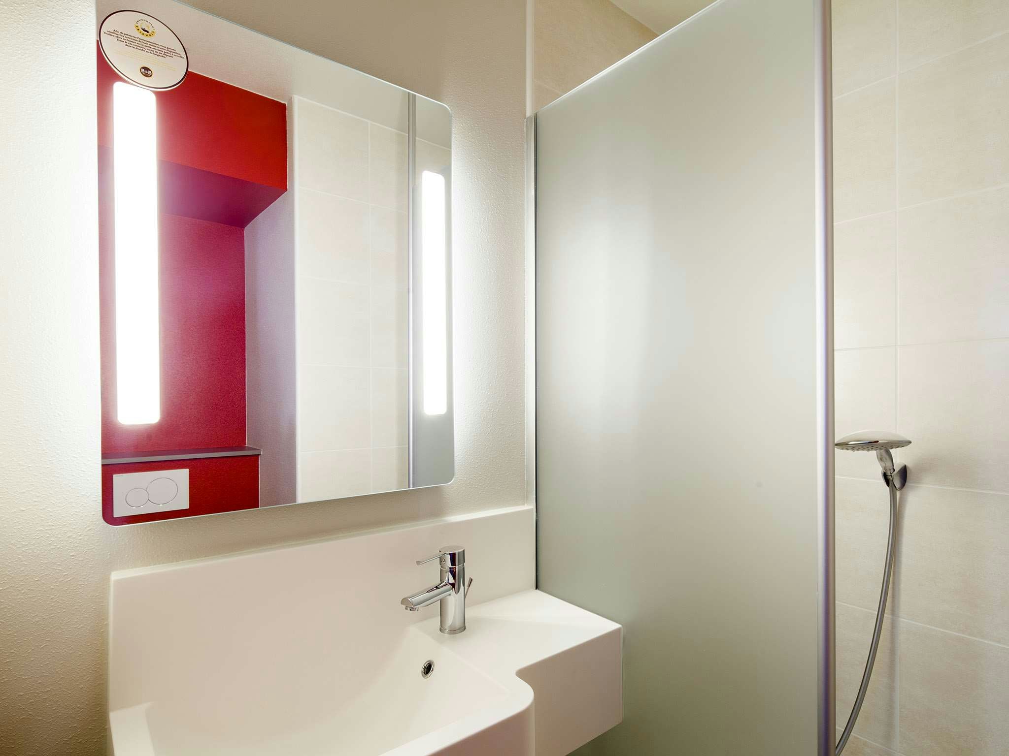 B&B HOTEL Marne-la-Vallee Torcy Gare 3 etoiles 27/27