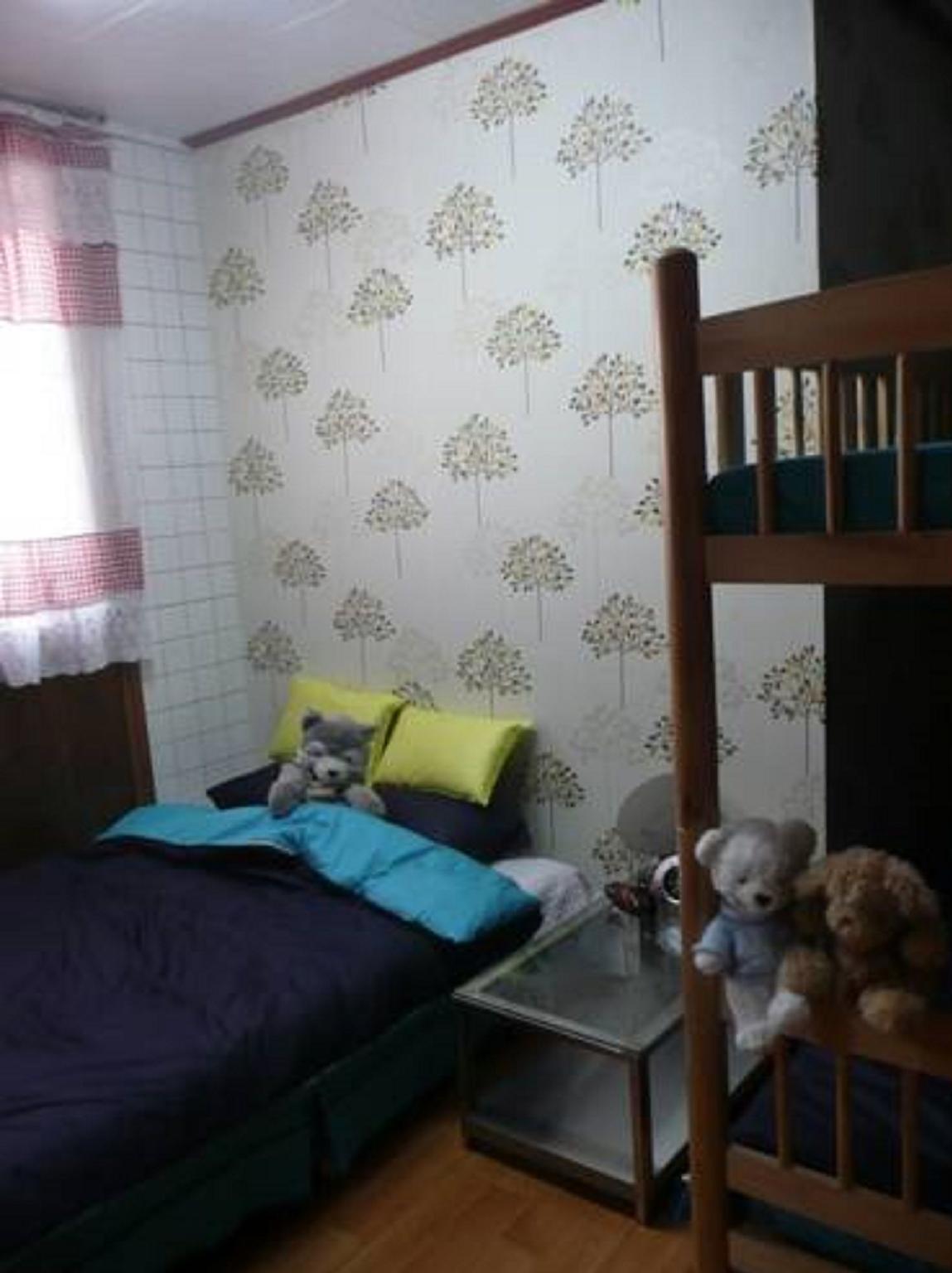 DELUXE, TWIN BEDS
