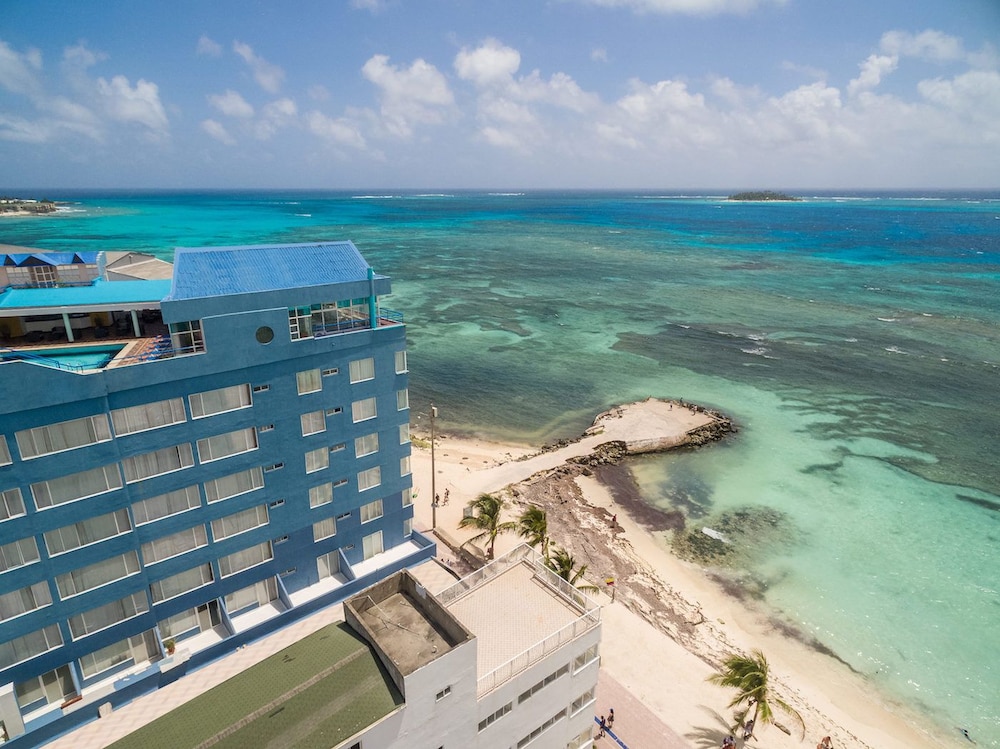 Hotel Calypso Beach 2/43