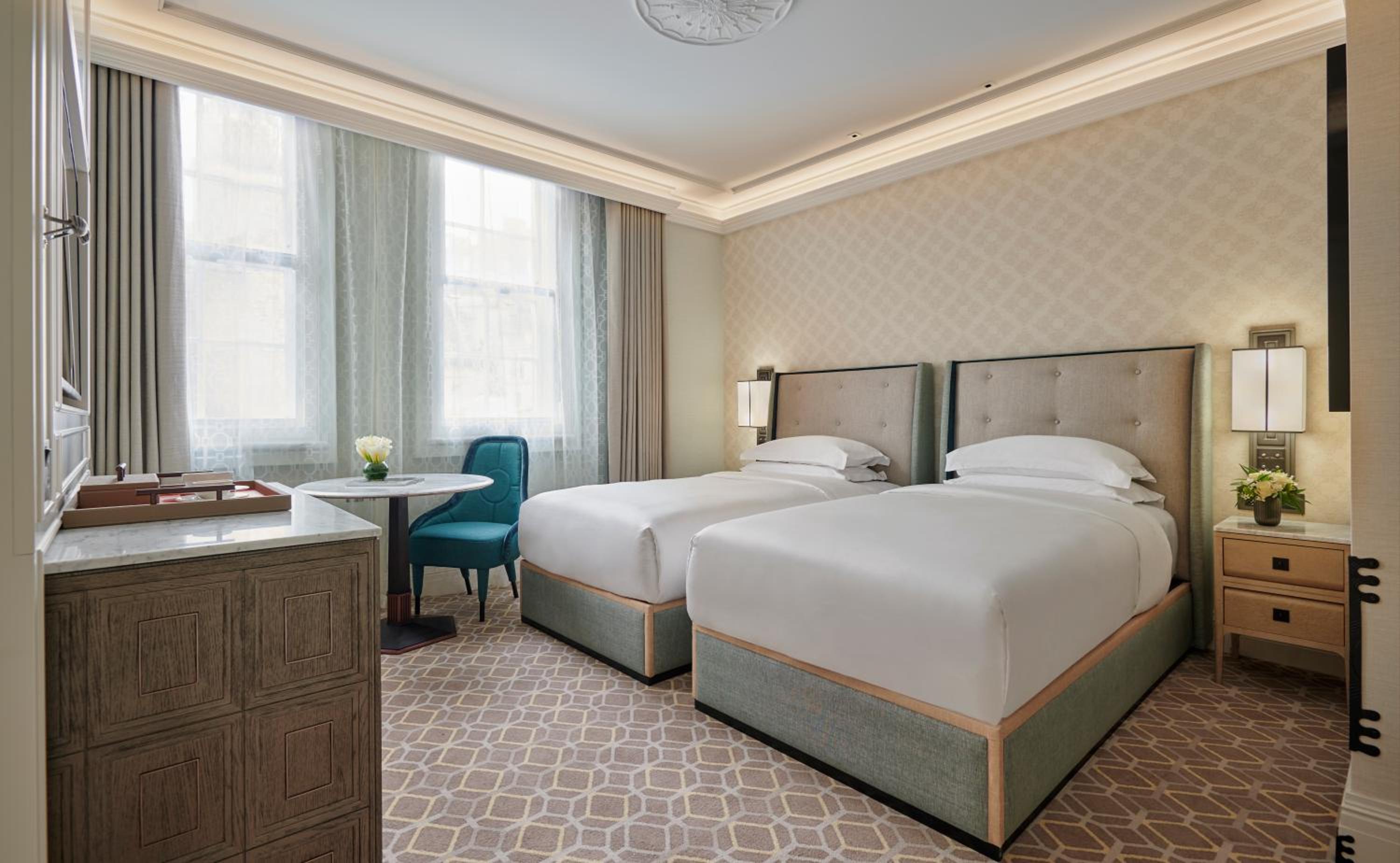 PREMIUM, TWIN BEDS