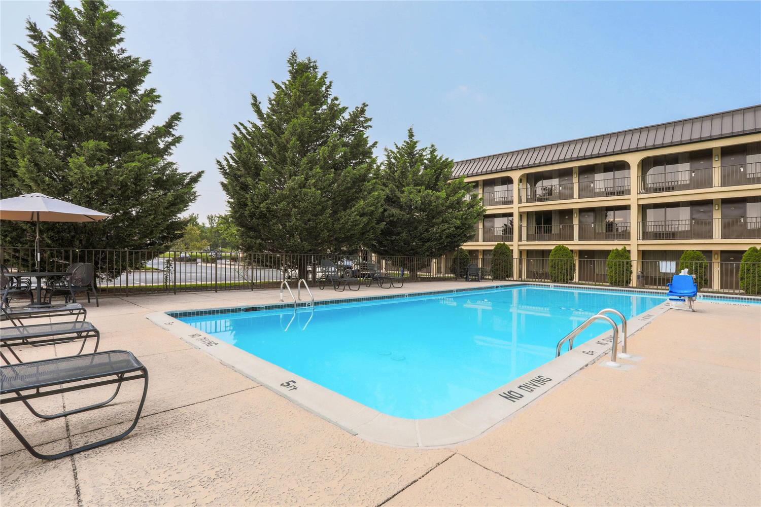 Days Inn by Wyndham Newark Wilmington 8/9