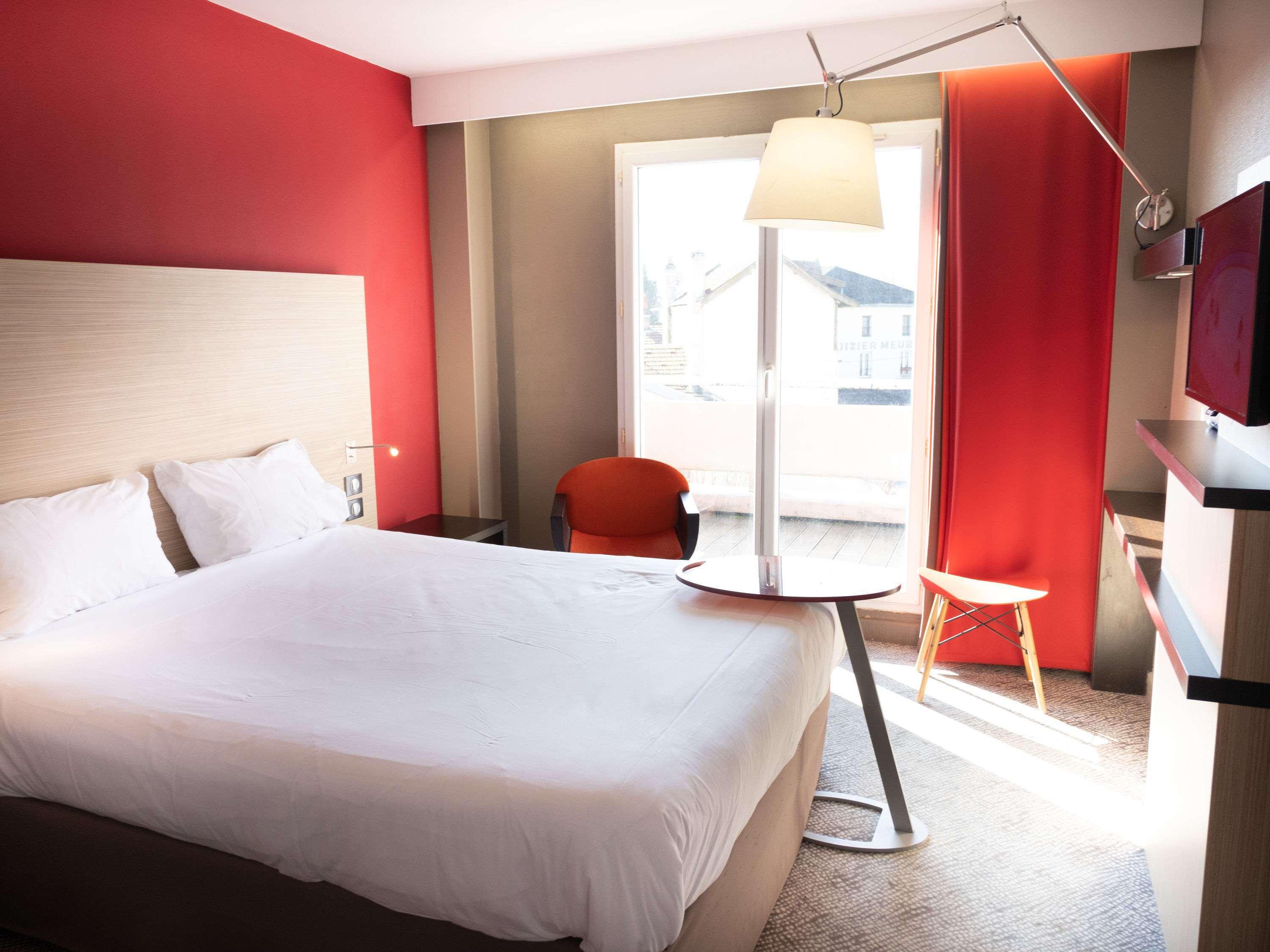 Room, Double Bed