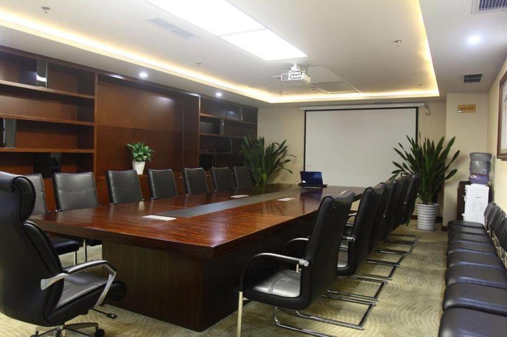 Antai Century Hotel 45/48