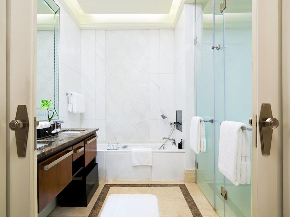 THE ST. REGIS CHENGDU 12/63
