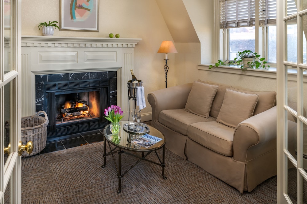 Carter House Inns 34/50