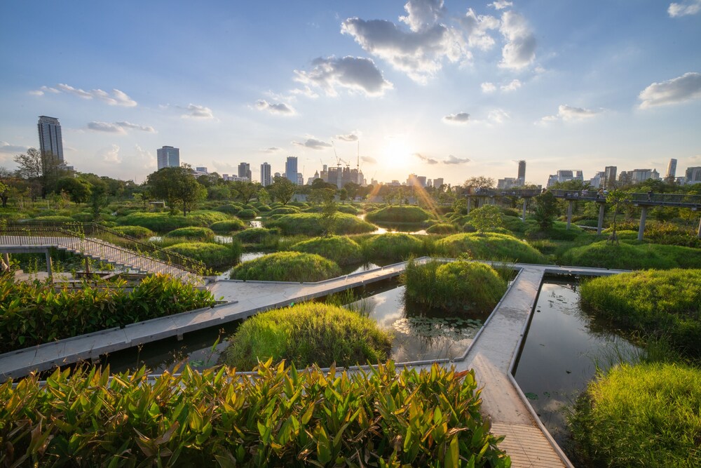 Madi Paidi Bangkok, Autograph Collection 44/49