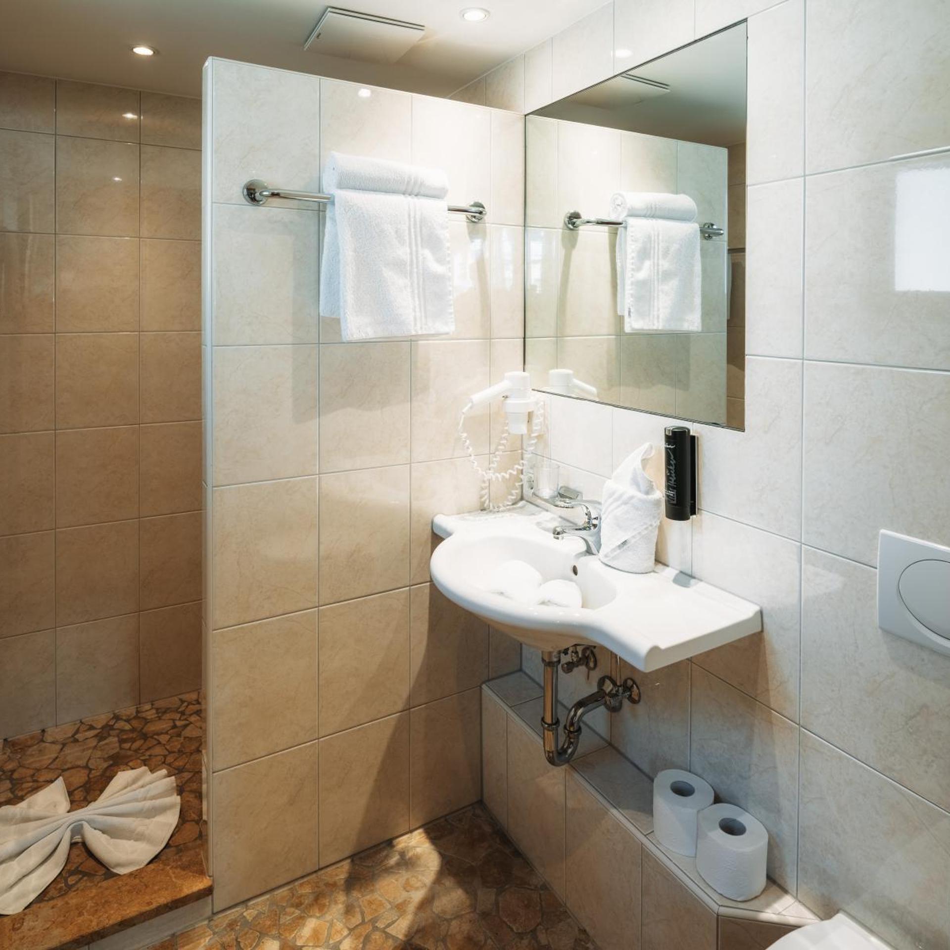 Hotel Garni Alpenjuwel 51/53
