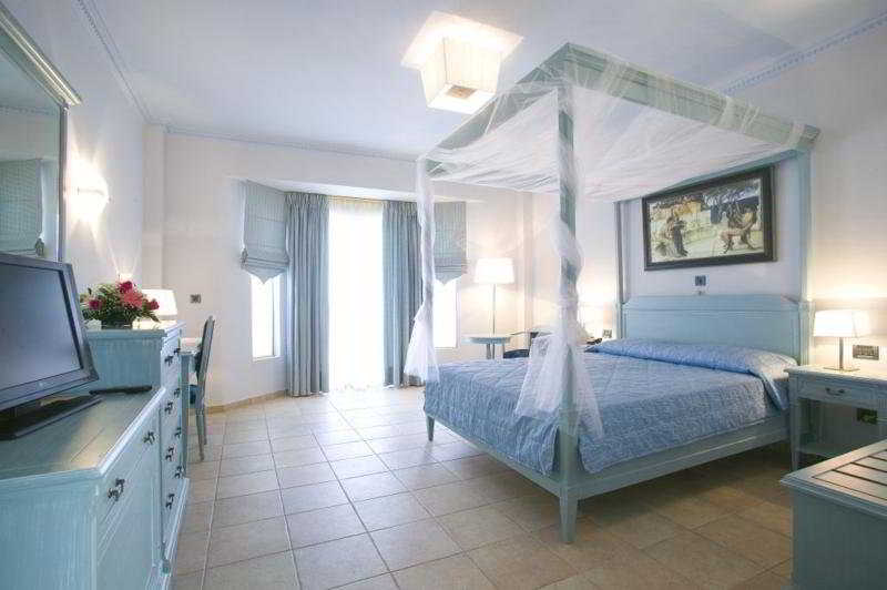 REGINA DELL ACQUA RESORT 5/19
