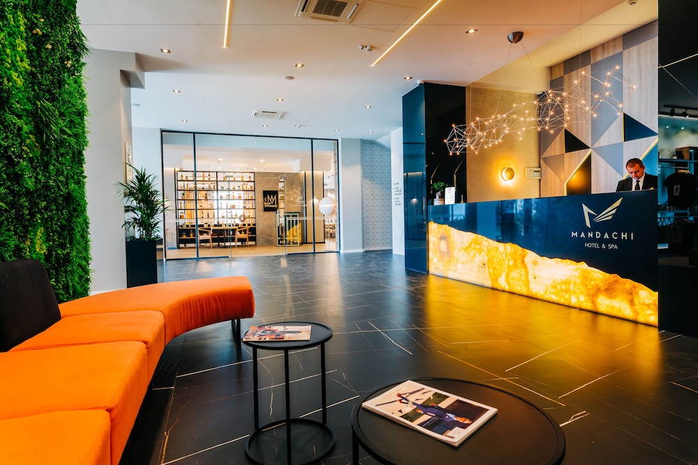 Lobby at Mandachi Hotel & Spa, SUCEAVA