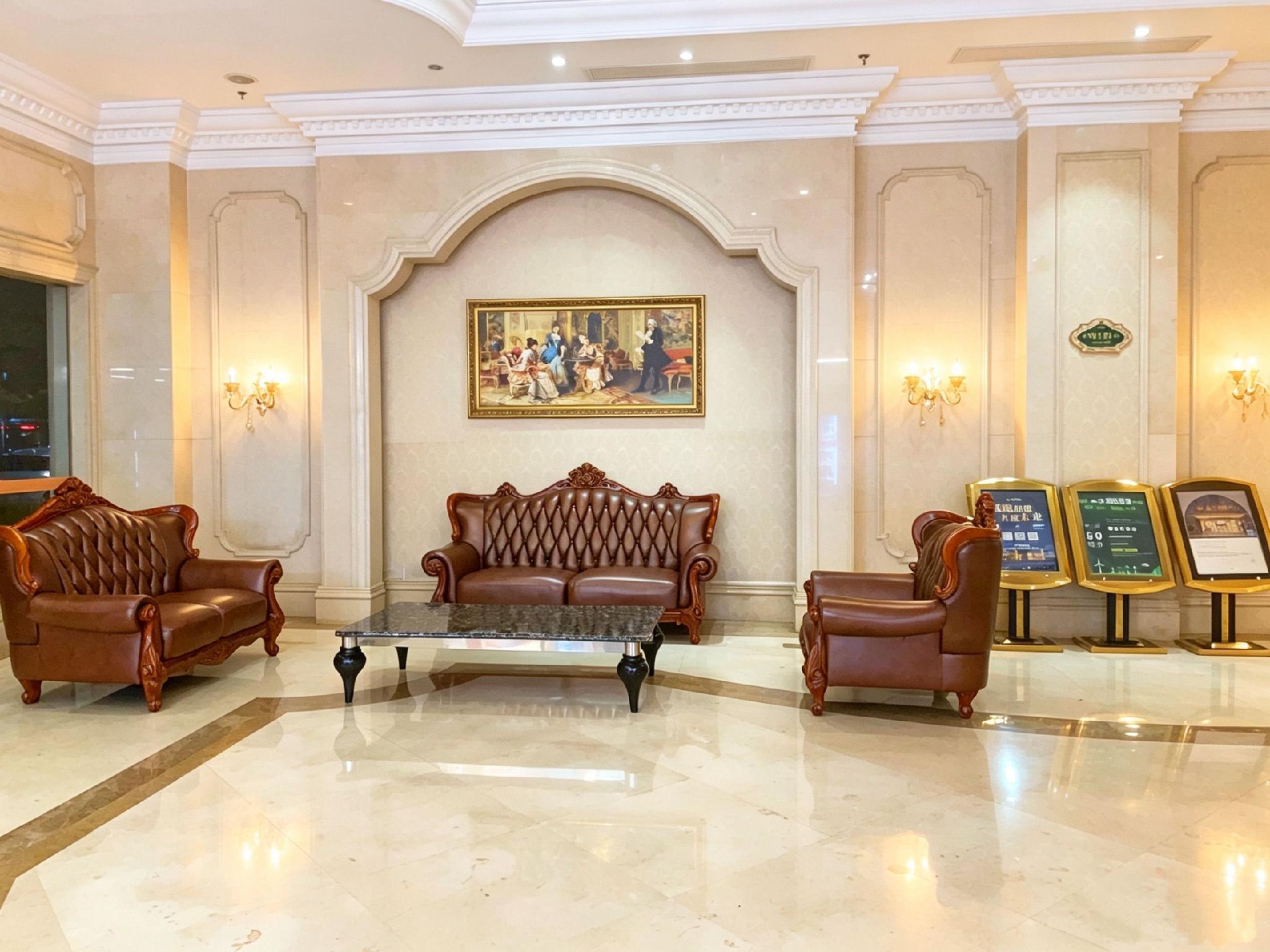 Vienna Hotel (Huizhou Yanda Avenue) 33/44