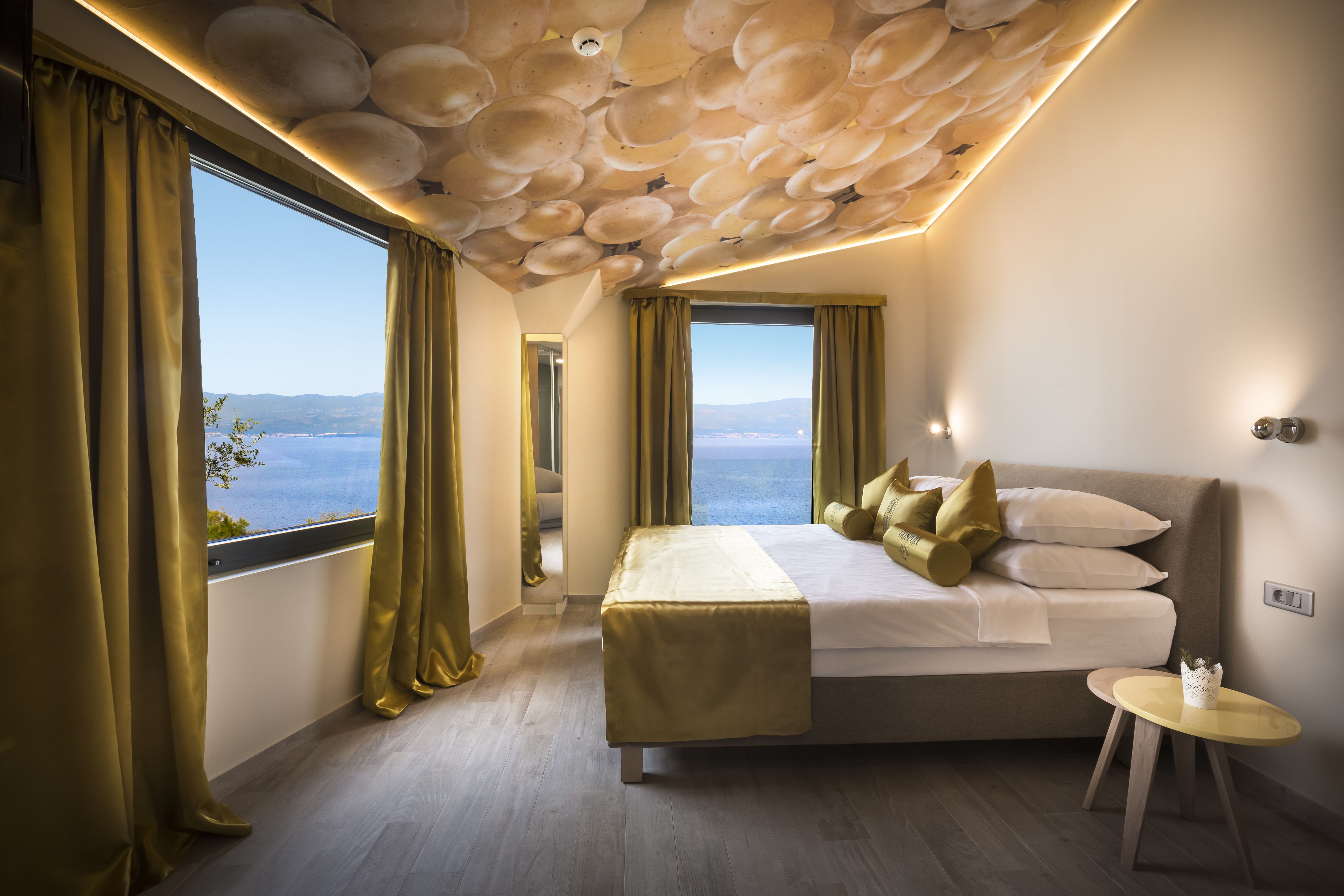 Standard, Double Bed, Sea View