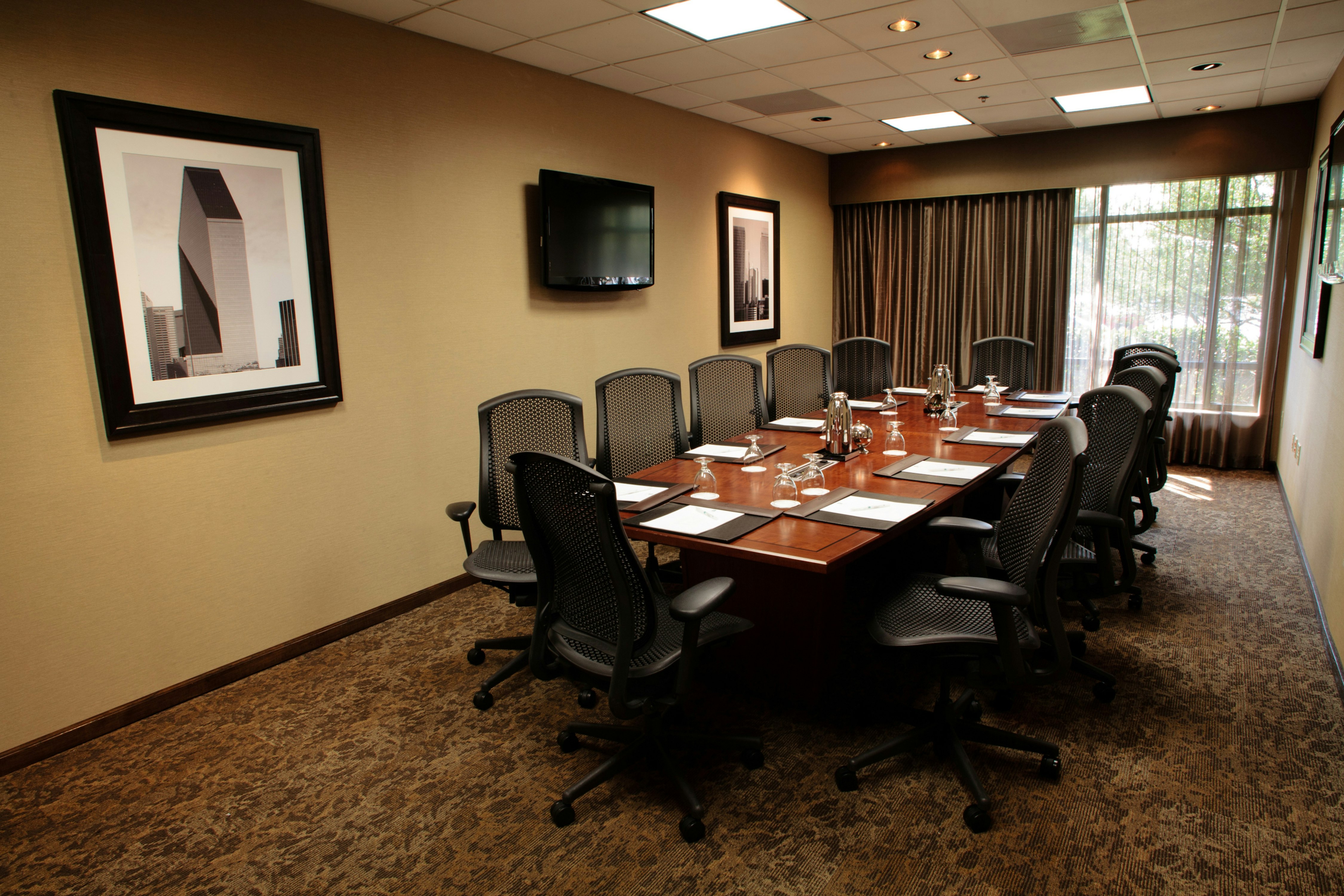 Embassy Suites by Hilton Grapevine DFW Airport North 41/50