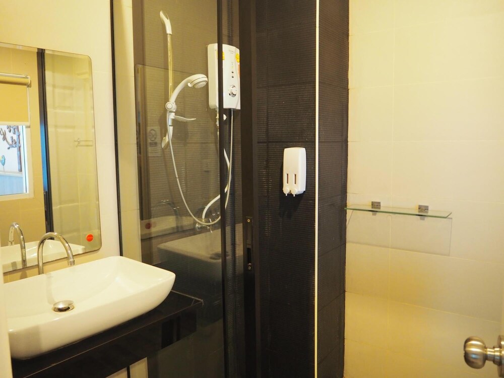 Hotel Le Lerts Living 48/51
