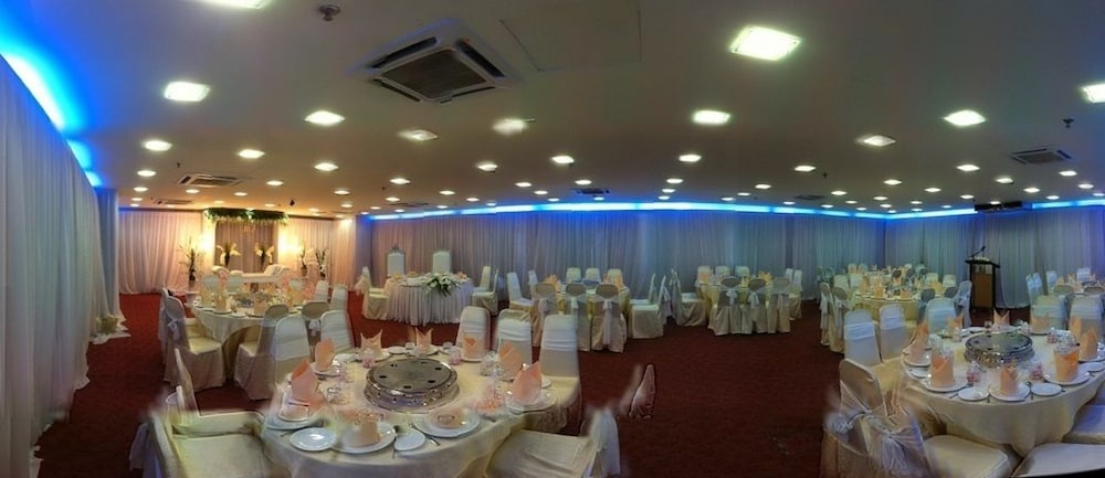 Sumai Hotel Apartment 44/58