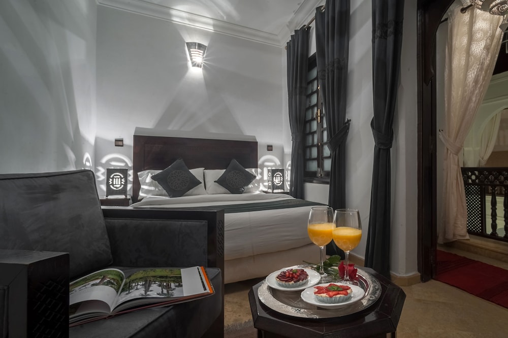 RIAD ALIYA 23/27