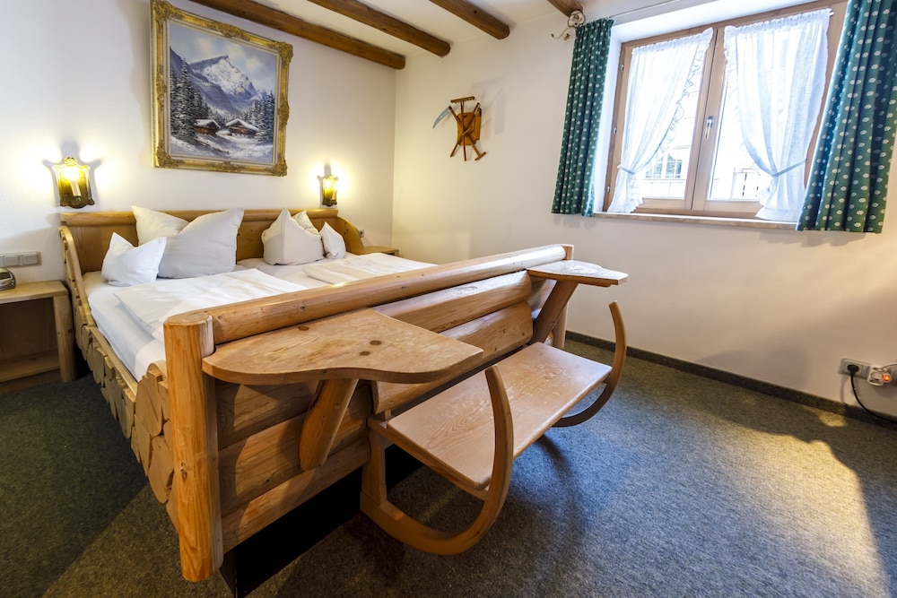 Hotel and Gasthof Fraundorfer 17/50