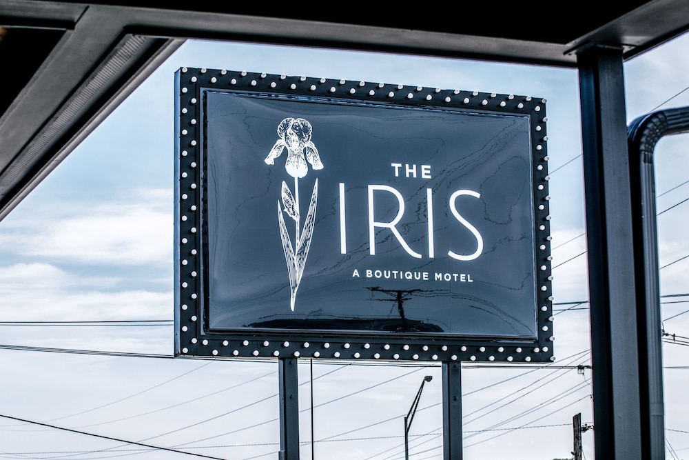 The Iris Motel 6/48