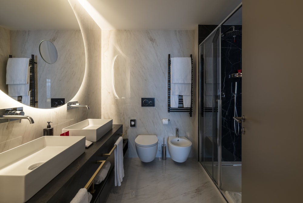 Duomo Hotel & Apartments 74/74