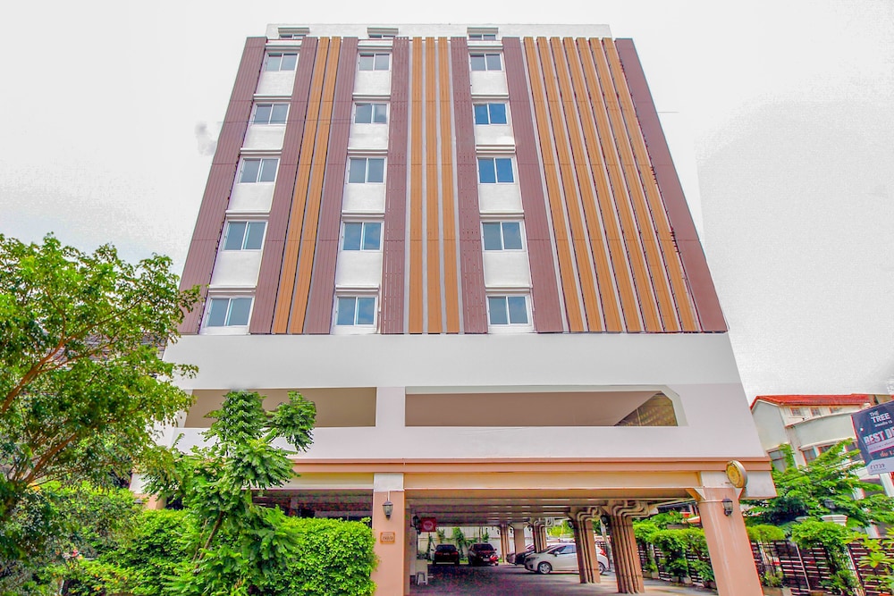Capital O 411 Grandview Condo 15 2/58