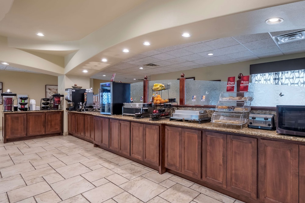 Best Western Plus Monica Royale Inn & Suites 3/31