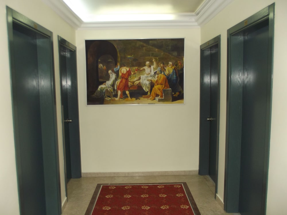 Hal-Tur Hotel 8/50