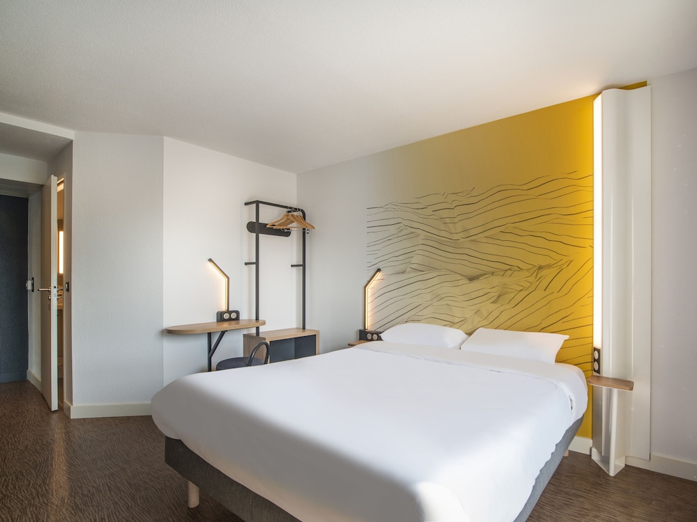 Room, Double Bed, Accessible, B&B Hotel Cholet Nord 2/3