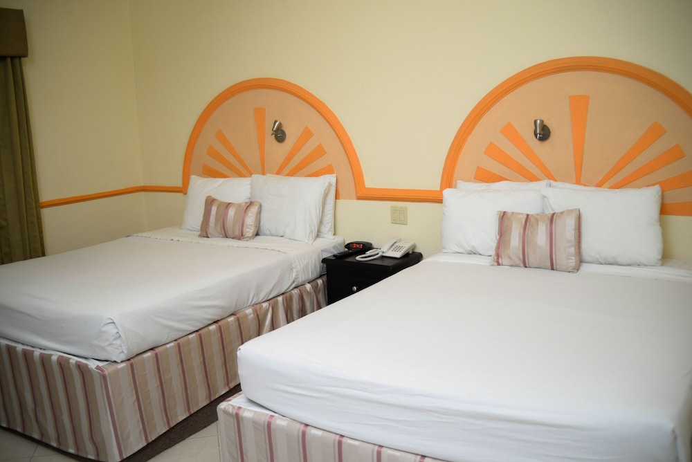 Laos Mar Hotel and Suites 15/41