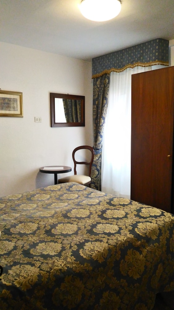 Albergo Casa Peron 34/45