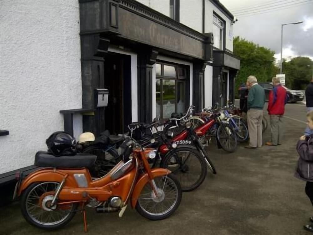 5 Corners Guest Inn 19/19
