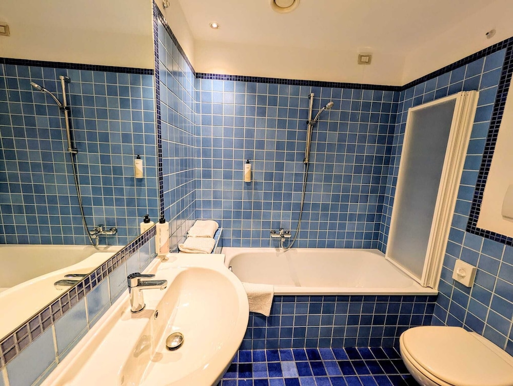 Hotel Express Aosta East 46/49