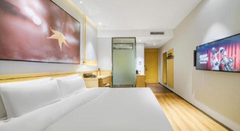 IU Hotel (Suzhou Dushu Lake Moon Bay Metro Station) 24/54