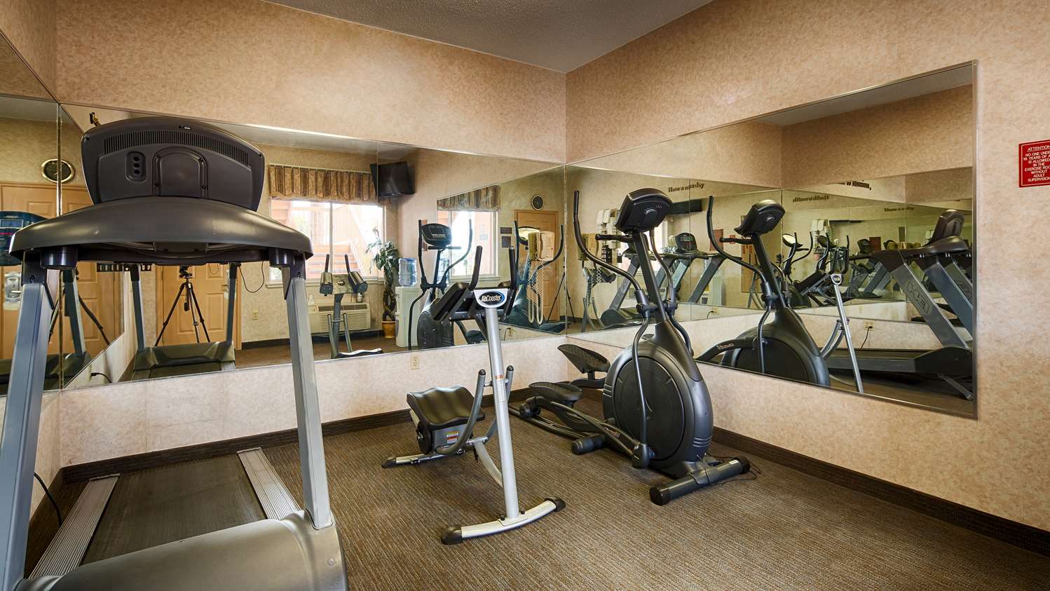 Surestay Hotel by Best Western Mission 4/8