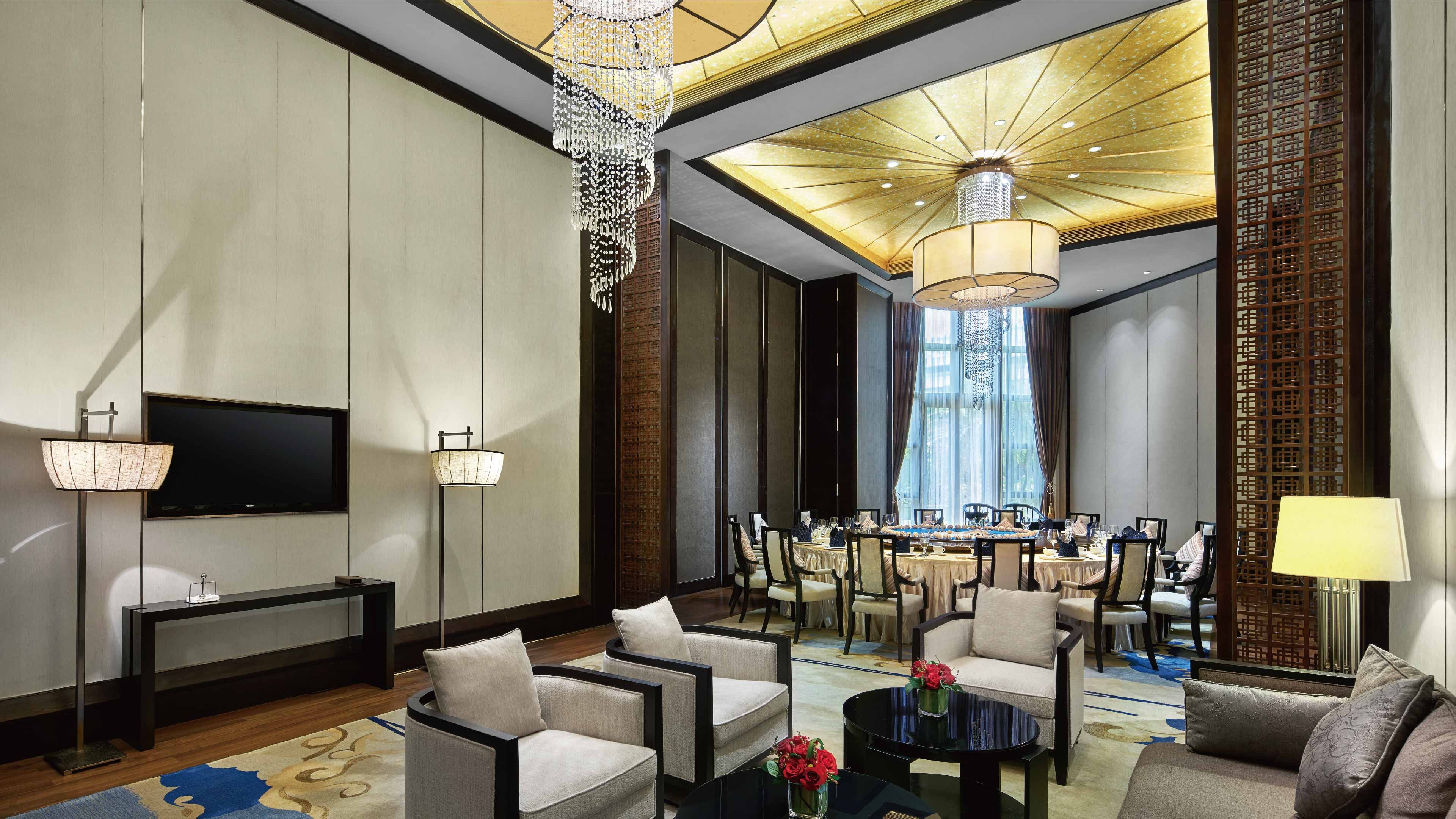 CROWNE PLAZA HAILING ISLAND 30/50