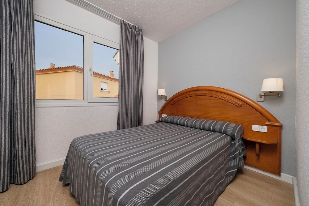 Apartamentos Turisticos Jardines del Plaza 8/50