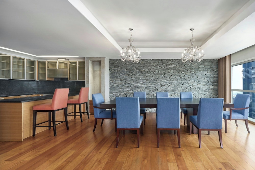 JW Marriott Hotel & Suites Saigon, The Apartments 35/49