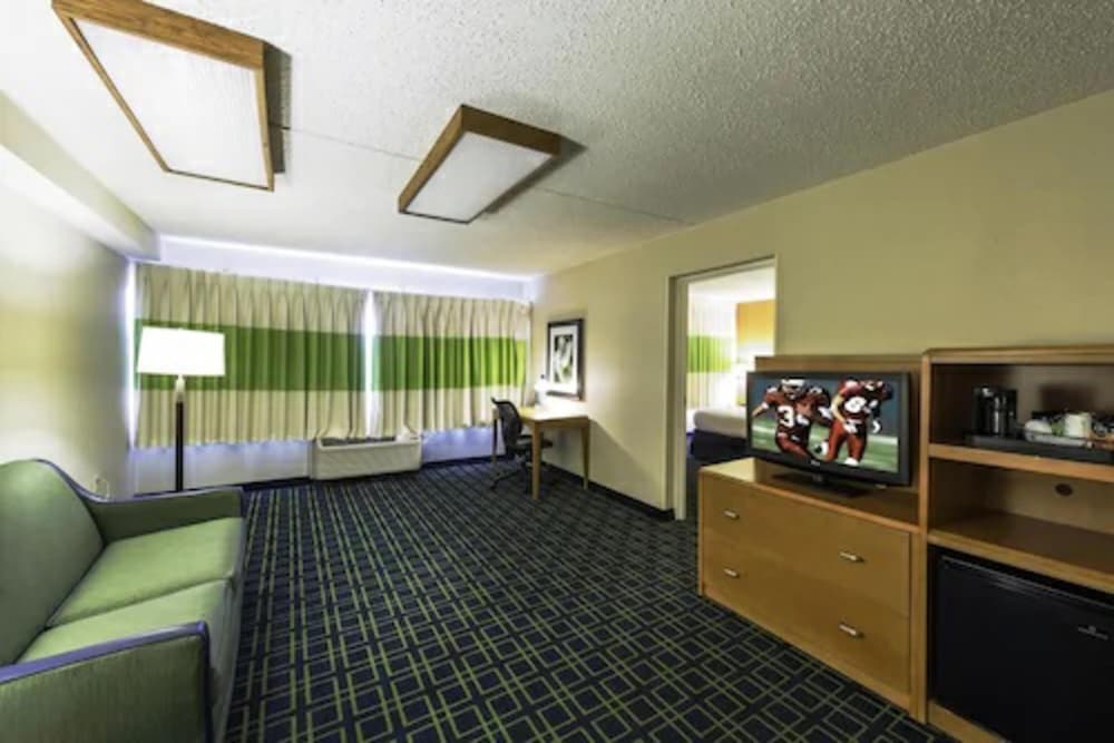 Days Inn by Wyndham Absecon Atlantic City Area 30/39