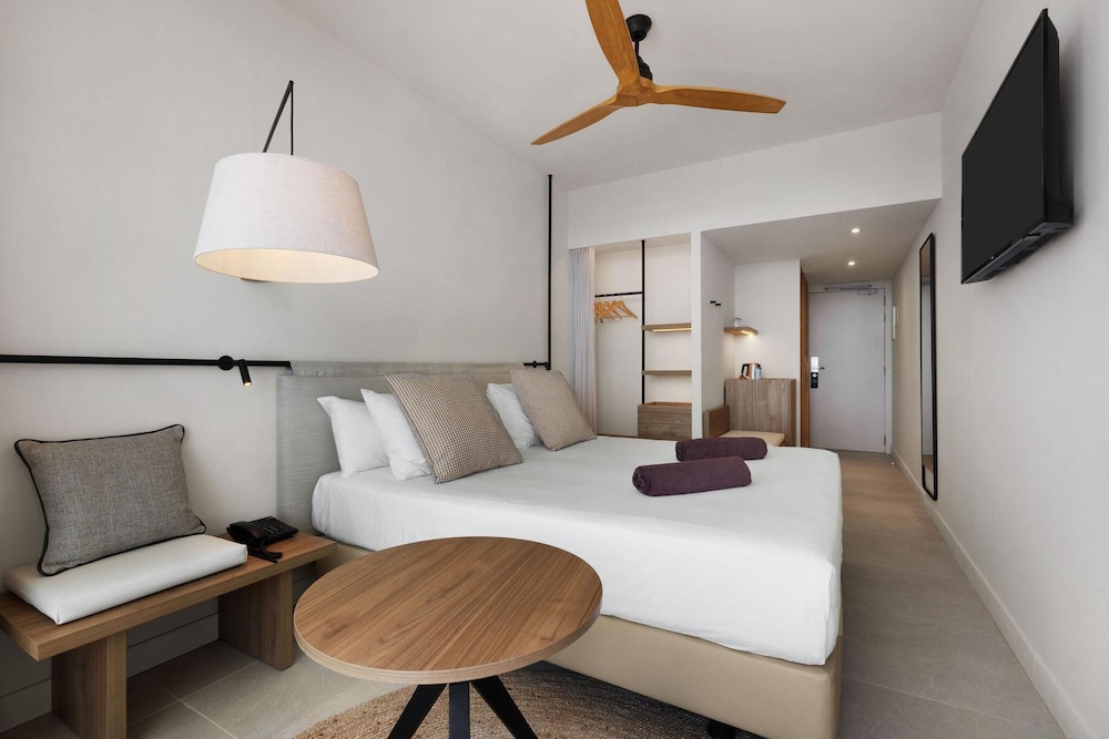 غرفة بريميوم بسرير مزدوج بشرفة، Inmood Aucanada Hotel 3/7