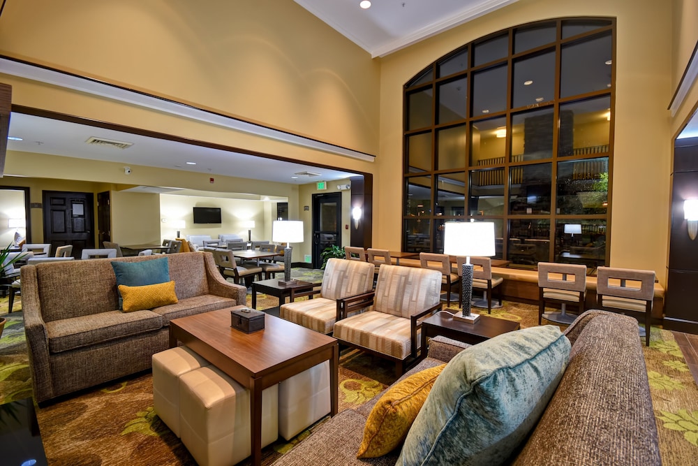 Staybridge Suites Grand Rapids-Kentwood 40/58