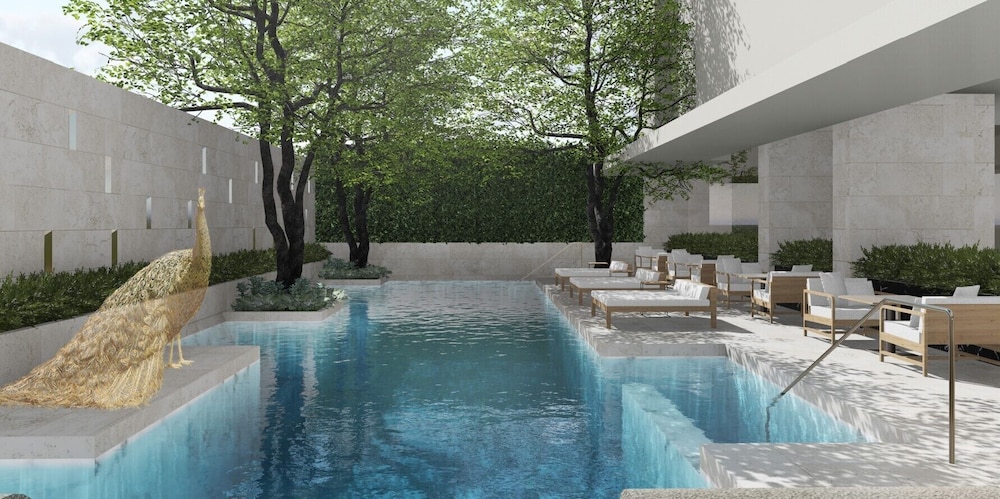 DOUBLETREE BY HILTON BANGKOK PLOENCHIT AS FORMERLY MAJESTIC GRANDE SUKHUMVIT in BANGKOK