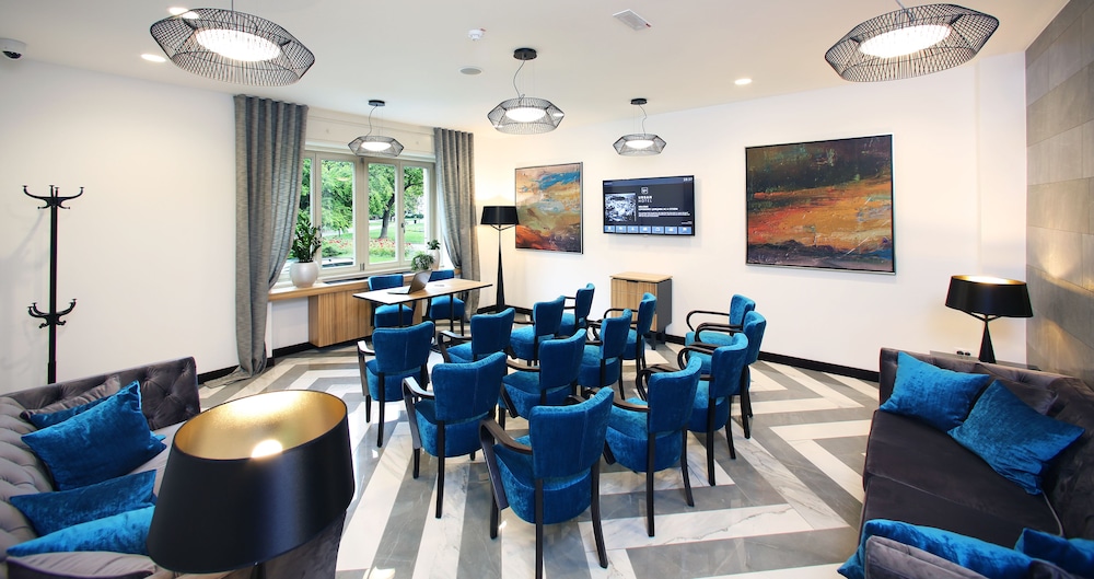 Urban Boutique Hotel Ljubljana 61/65